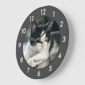 Schwarzweißkatze Personalisiert Große Wanduhr (Winkel)