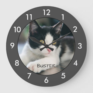 Schwarzweißkatze Personalisiert Große Wanduhr