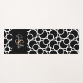 Schwarzweißkreismuster mit Monogramm Yogamatte (Vorderseite (Horizontal))