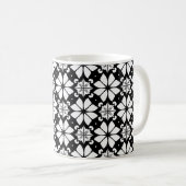 Schwarzweißmuster Kaffeetasse (VorderseiteRechts)