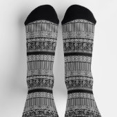 Schwarzweißmuster mit Spitze und Patchworkelemente Socken (Oben)