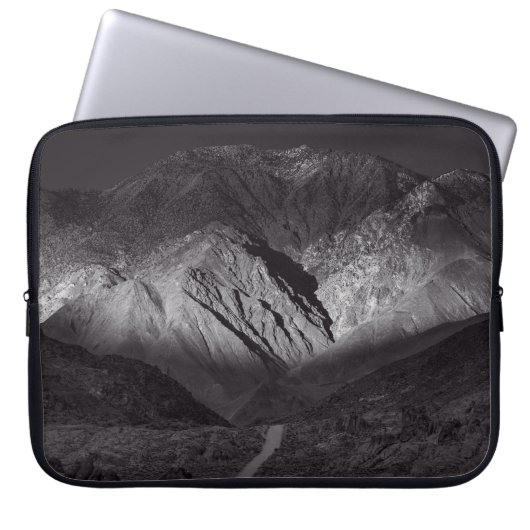 Schwarzweißnachthimmel Laptopschutzhülle (Vorderseite)