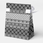 Schwarzweißpatchwork mit Spitze Geschenkschachtel (Rückseite)