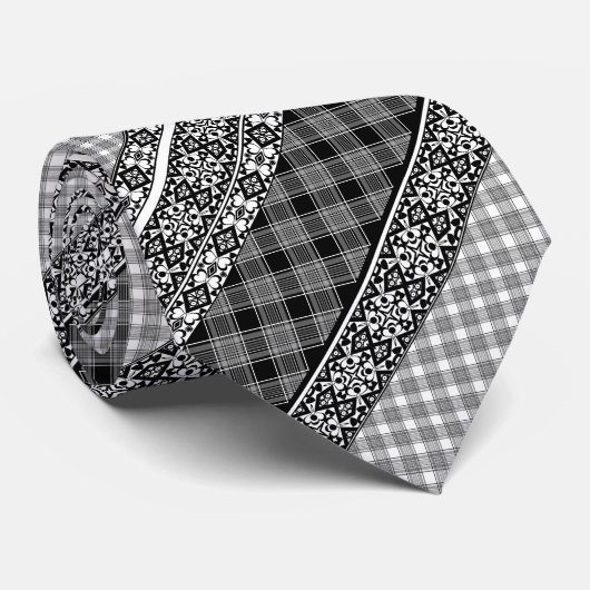 Schwarzweißpatchwork mit Spitze Krawatte (Gerollt)