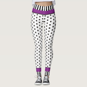 Schwarzweißpolka-Punktmuster und Streifen lila Leggings