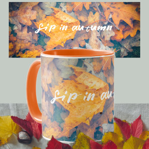 Schwebende Herbstblätter Tasse