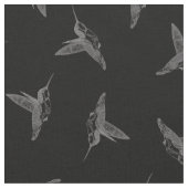 Schwebender Kolibri-Schwarzes geworfener Druck Stoff (Nahaufnahme)