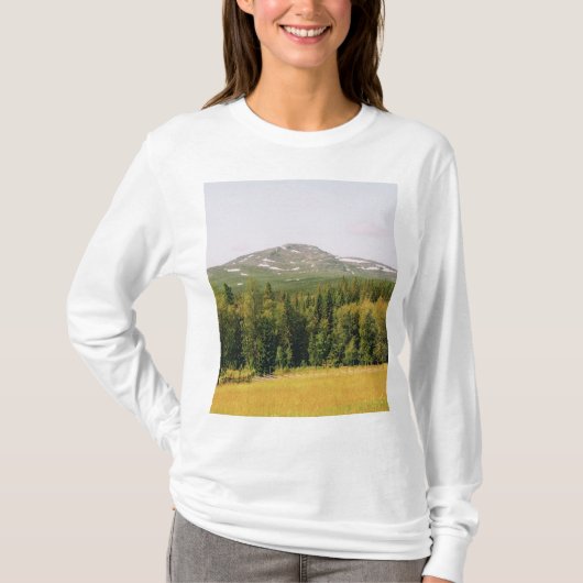 Schwedische Bergwelt T-Shirt (Vorderseite)