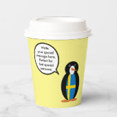 Schwedische Flagge - Vortrag von Frau Penguin Pers Pappbecher (Vorderseite)