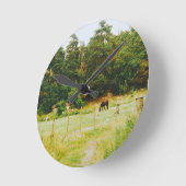Schwedische Landschaft Runde Wanduhr (Winkel)