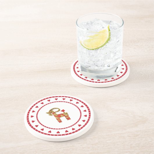 Schwedische Stroh-Ziege mit Herzen Getränkeuntersetzer (Seite)