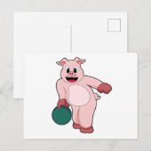 Schwein beim Bowling mit Bowlingkugel Postkarte (Vorne/Hinten)