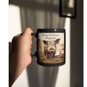 Schwein im Mud, Umarmungen und Küsse, anpassbar Kaffeetasse