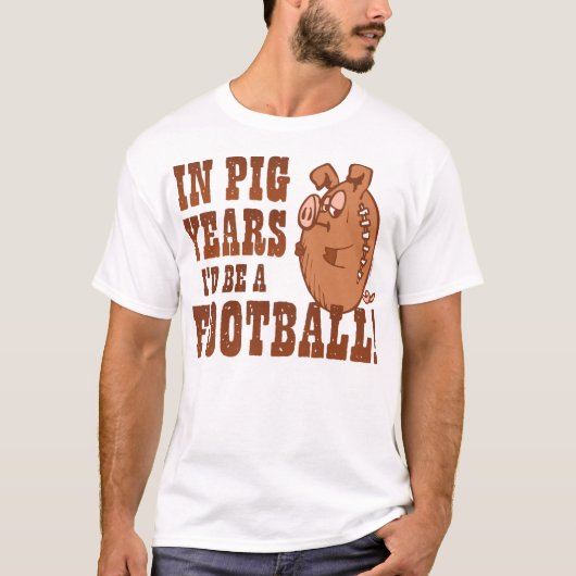 Schwein-Jahr-Fußball T-Shirt (Vorderseite)