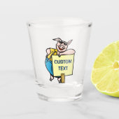 Schwein mit Zeichen Schnapsglas (Vorderseite)