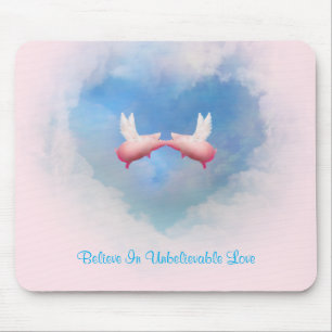 Schweine, die küssen an unglaubliche Liebe glauben Mousepad