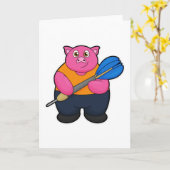 Schweinefleisch als Dart-Spieler mit Darts Karte (Gelbe Blume)