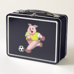 Schweinefleisch als Fußball-Spieler mit Fußball Metall Brotdose