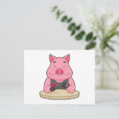 Schweinefleisch im Poker mit Poker-Karten Postkarte (Stehend Vorderseite)