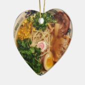 Schweinefleischramen-Nudeln Keramikornament (Links)