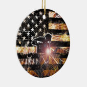 Schweißzangen und Flammen Keramik Ornament (Rechts)