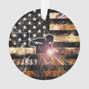 Schweißzangen und Flammen Ornament