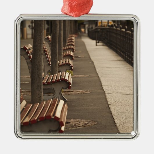 Schweiz, Tessin Kanton, Lugano. Lakefront Silbernes Ornament (Vorne)