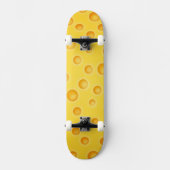 Schweizer Käse Cheezy Texturmuster Skateboard (Vorderseite)