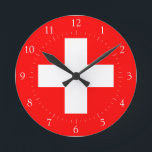 Schweizer Liebe Schweiz Rot und Weiß Runde Wanduhr<br><div class="desc">Einfaches rot-weißes Design mit Schweizer Flagge - ein weißes Kreuz gegen ein rotes Feld.</div>