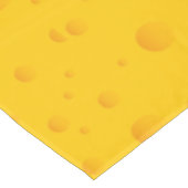 Schweizerisches Käsemuster Tischdecke (Schrägansicht)