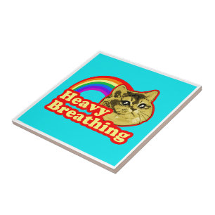 Schwer atmende Katze mit Regenbogenliebe Fliese
