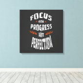 SCHWERPUNKT AUF FORTSCHRITTE, DIE NICHT PERFEKT SI LEINWANDDRUCK (Insitu (Holzboden))