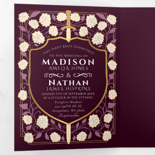 Schwert & Schild Mittelalterliche Fantasie Hochzei Dreifach Gefaltete Einladung (Innen Erste Seite)