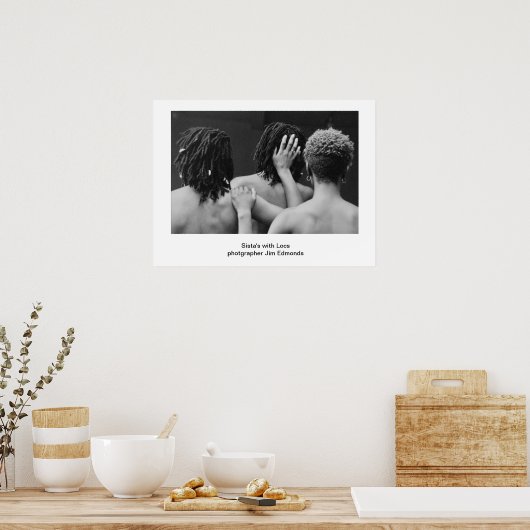 Schwestern mit Plakat (Küche)