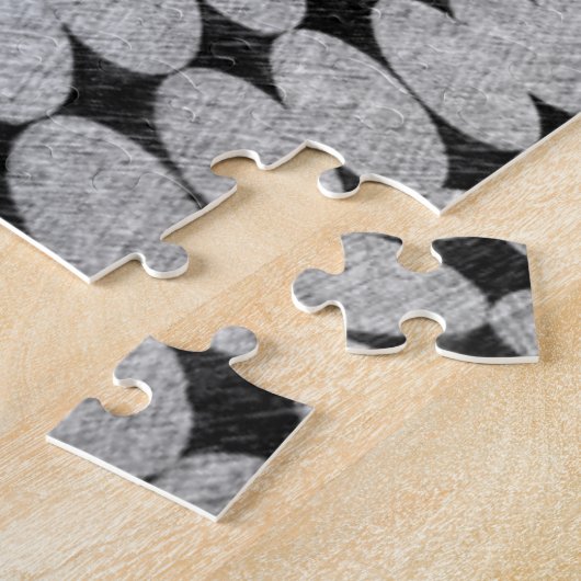 Schwieriges monochromatisches optische Illusion Puzzle (Seite)