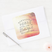 Schwierit Road Lead To Beautiful Destinationen Quadratischer Aufkleber (Umschlag)