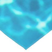 Schwimmbad Wasser. Wasser zerreißen. Sun Reflektio Tischdecke (Schrägansicht)