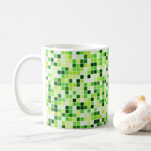 Schwimmbecken, grüne Mosaikfliesen, geometrisches  Kaffeetasse