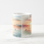 Schwimmen bei Sonnenuntergang Kaffeetasse (Mittel)