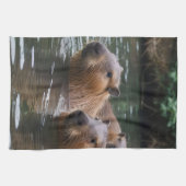 Schwimmen der Capybaras im Fluss, Geschirrtuch (Horizontal)