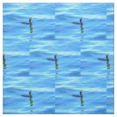 Schwimmen-Kormoran auf blauem Muster Stoff (Muster)