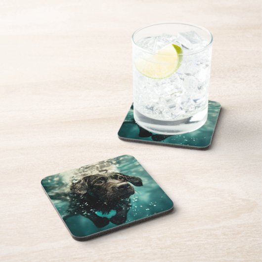 Schwimmen Labrador Puppy Underwater Design Getränkeuntersetzer (Rechte Seite)