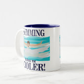Schwimmen macht mich Cooler schwimmen Zweifarbige Tasse (Vorderseite Links)