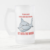 Schwimmen mit den Haifischen Mattglas Bierglas (Links)