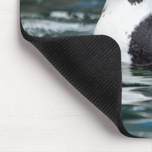 Schwimmen-Pinguin Mousepad (Ecke)