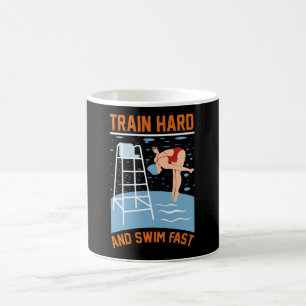 Schwimmen und Schwimmen schnell - Schwimmerdesign Kaffeetasse