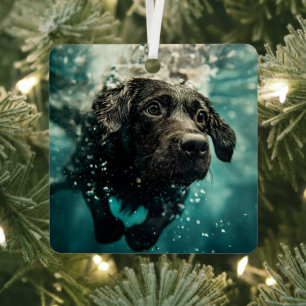 Schwimmender Labrador Welpe Unterwasser Design Ornament Aus Metall