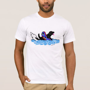 Schwimmender schwarzer Labrador-Cartoon T-Shirt