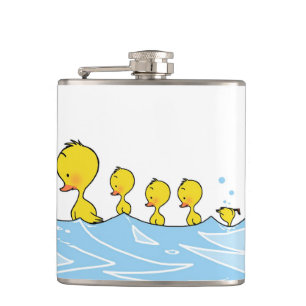 Schwimmenentenfamilie Flachmann