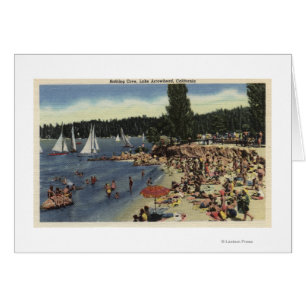 Schwimmer auf dem Baden des Bucht-Strandes